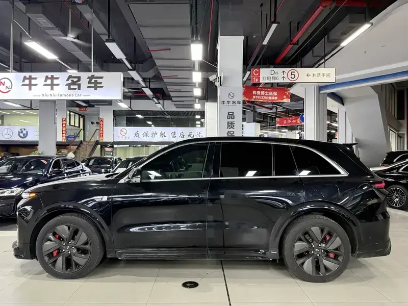 2024 Li Auto (Lixiang) L6 с пробегом 29 000 км