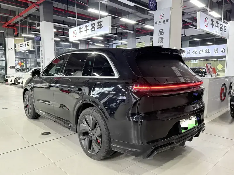 2024 Li Auto (Lixiang) L6 с пробегом 29 000 км