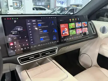 2024 Li Auto (Lixiang) L6 с пробегом 29 000 км