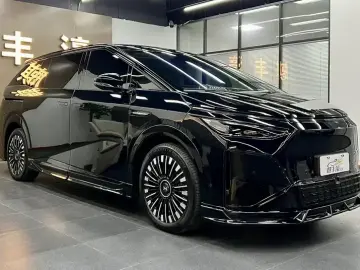 2026 Xpeng X9 с пробегом 3 000 км