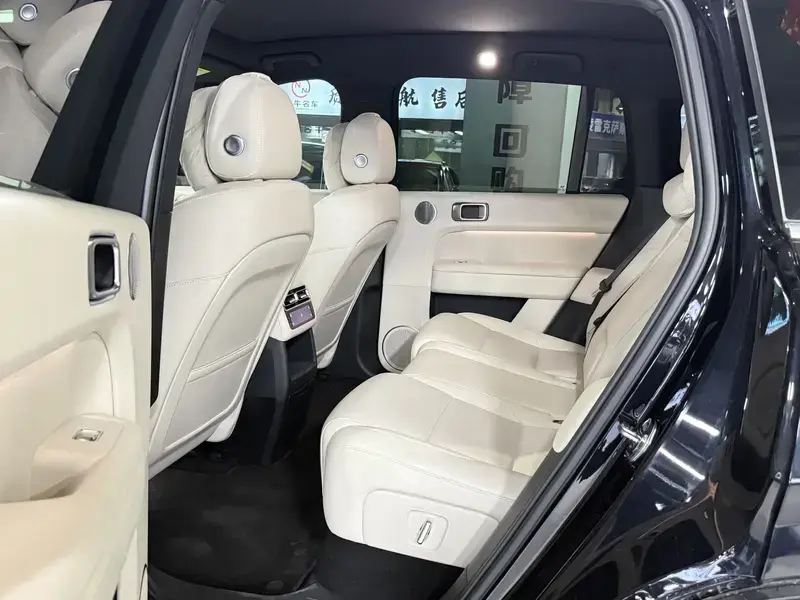 2024 Li Auto (Lixiang) L6 с пробегом 29 000 км