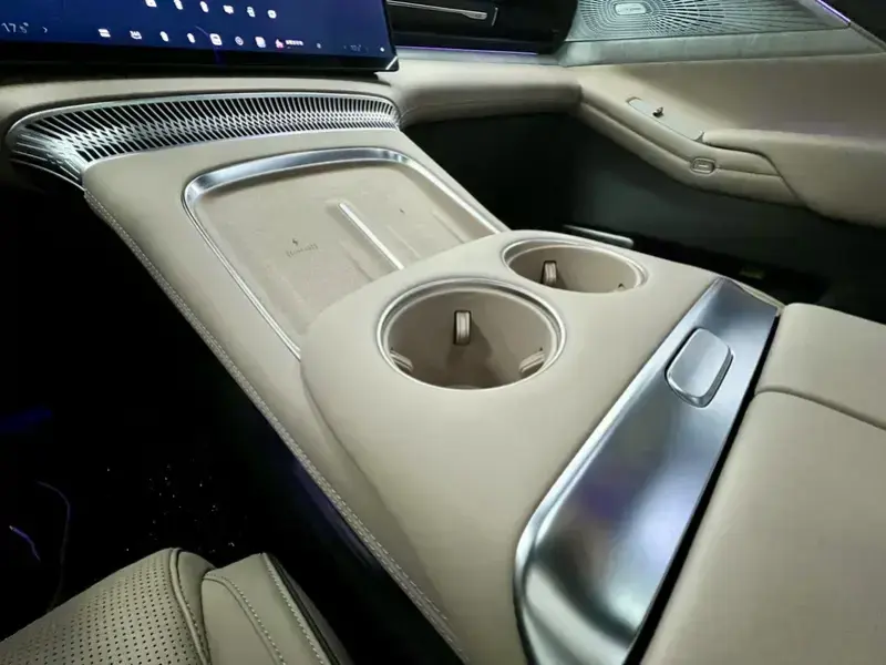 2026 Xpeng X9 с пробегом 3 000 км
