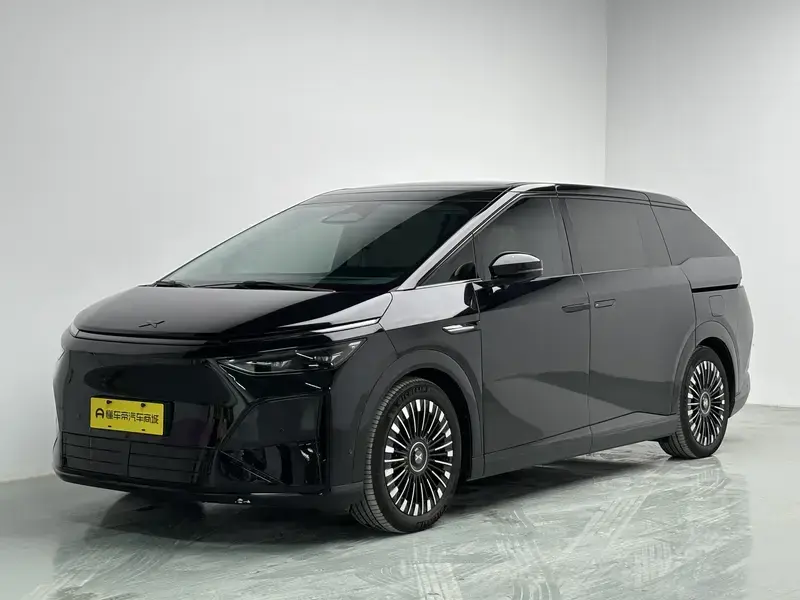 2026 Xpeng X9 с пробегом 34 900 км