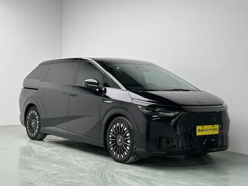 2026 Xpeng X9 с пробегом 34 900 км