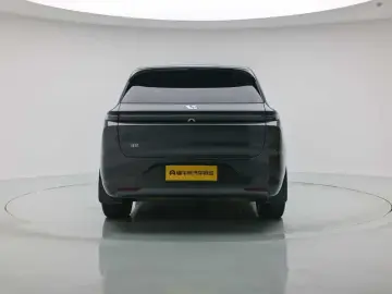 2024 Li Auto (Lixiang) L6 с пробегом 45 600 км