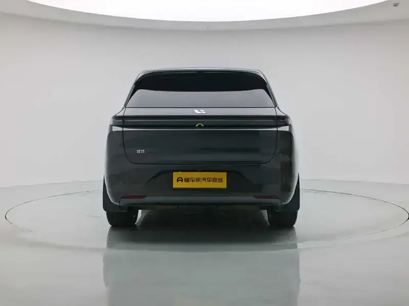 2024 Li Auto (Lixiang) L6 с пробегом 45 600 км