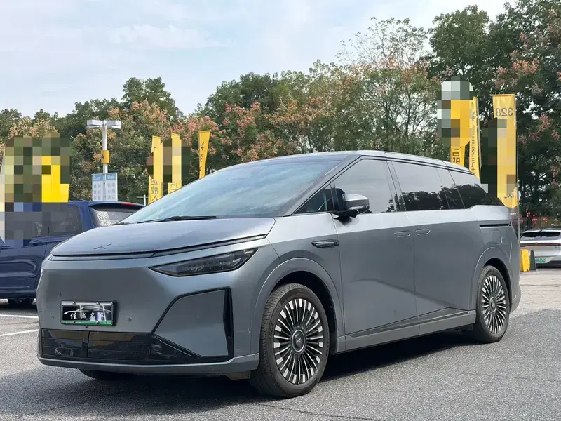 2026 Xpeng X9 с пробегом 15 000 км