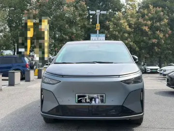 2026 Xpeng X9 с пробегом 15 000 км