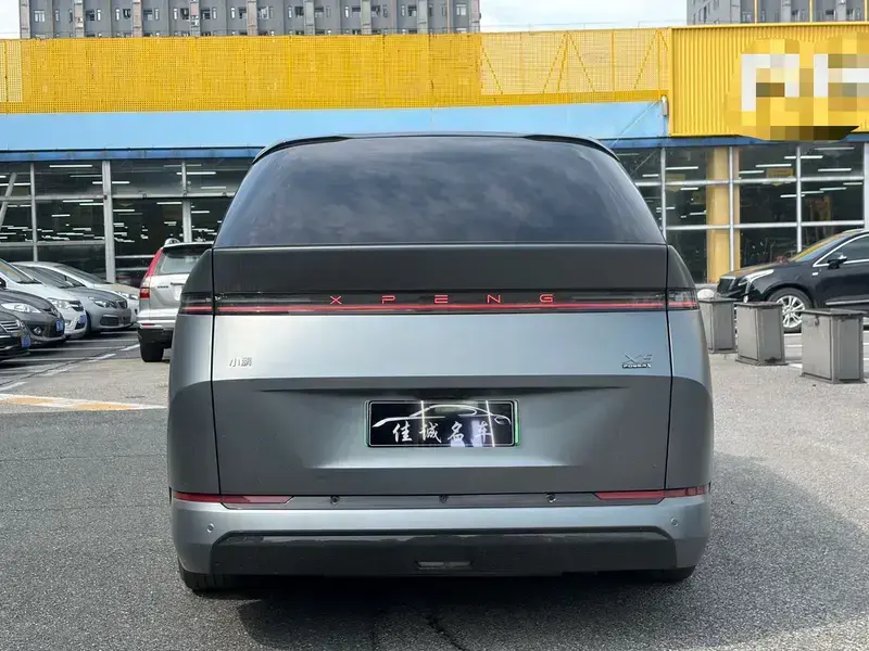 2026 Xpeng X9 с пробегом 15 000 км