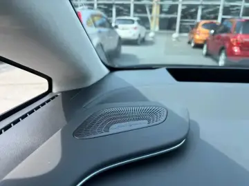 2026 Xpeng X9 с пробегом 15 000 км