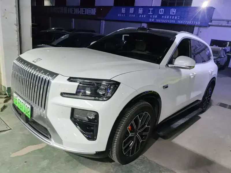 2026 Zeekr 8X с пробегом 9 300 км