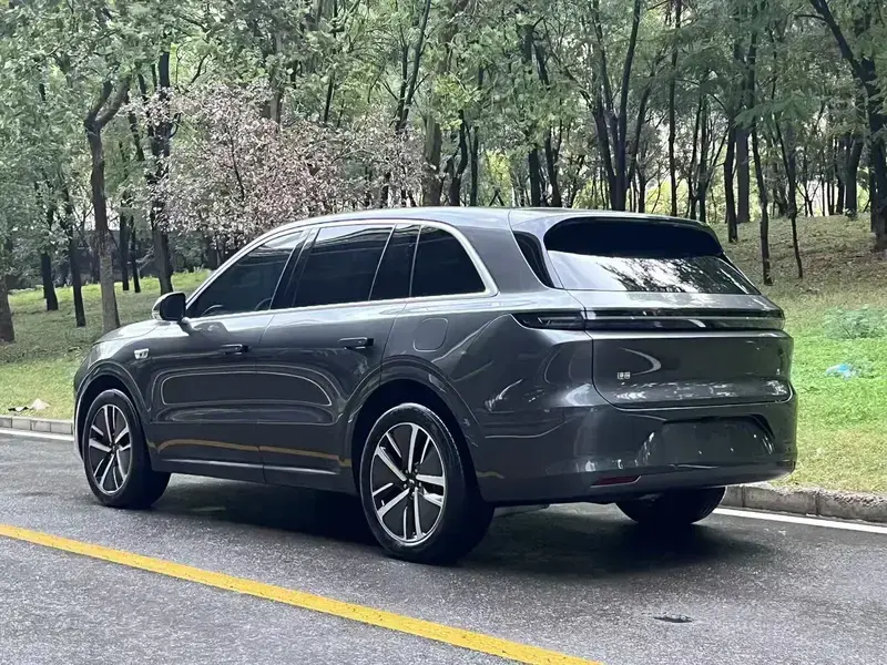 2024 Li Auto (Lixiang) L6 с пробегом 46 000 км