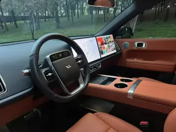 2024 Li Auto (Lixiang) L6 с пробегом 46 000 км