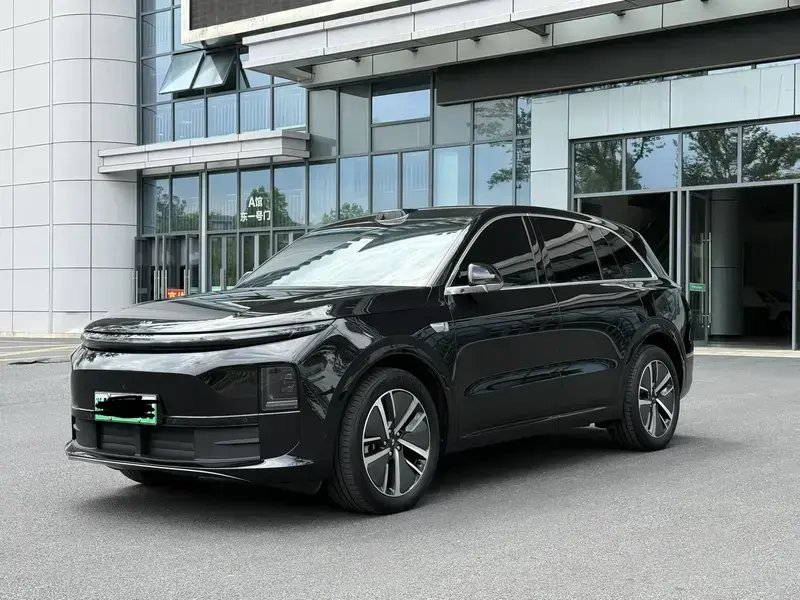 2024 Li Auto (Lixiang) L6 с пробегом 45 000 км