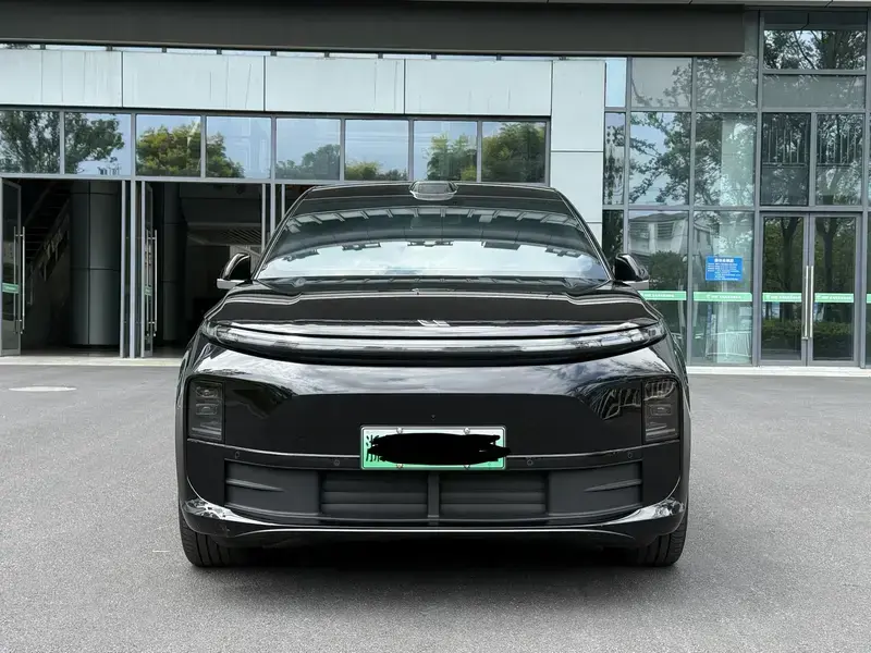 2024 Li Auto (Lixiang) L6 с пробегом 45 000 км