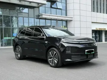 2024 Li Auto (Lixiang) L6 с пробегом 45 000 км