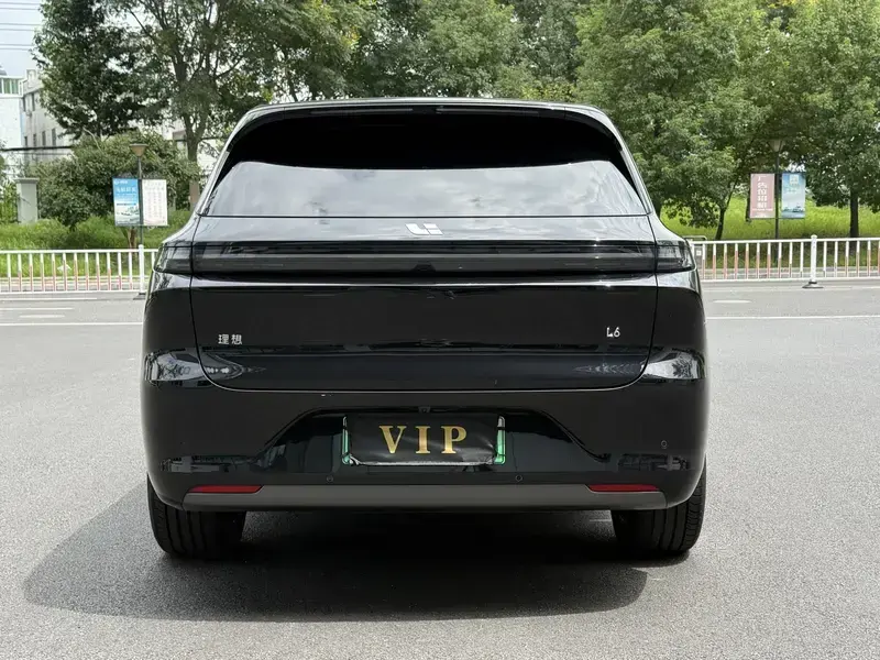 2024 Li Auto (Lixiang) L6 с пробегом 45 000 км