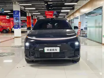 2024 Li Auto (Lixiang) L6 с пробегом 33 000 км