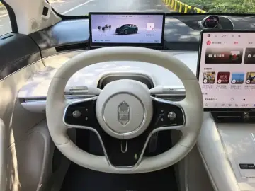 2026 Luxeed R7 с пробегом 10 000 км