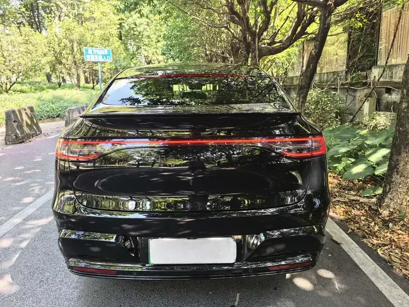 2026 Luxeed R7 с пробегом 10 000 км