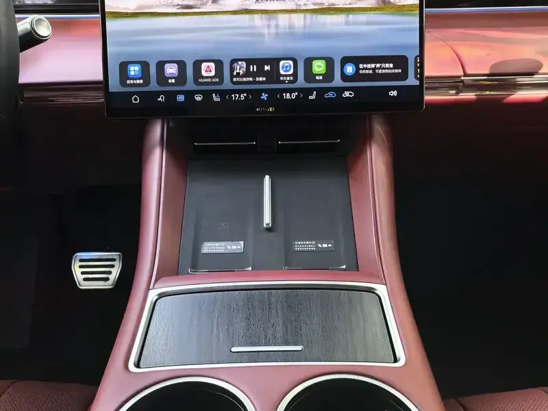2026 Luxeed R7 с пробегом 10 000 км