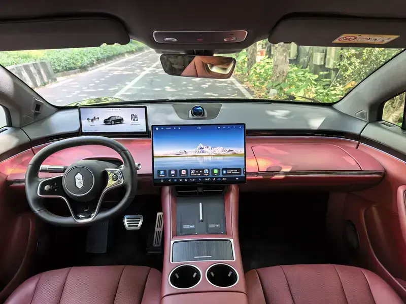2026 Luxeed R7 с пробегом 10 000 км