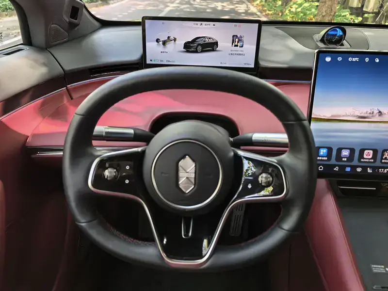 2026 Luxeed R7 с пробегом 10 000 км