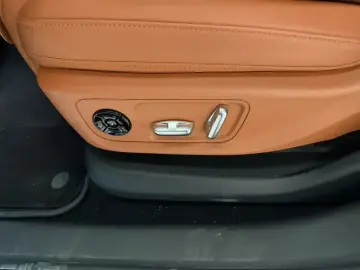 2024 Li Auto (Lixiang) L6 с пробегом 32 000 км