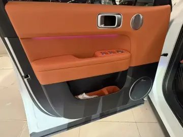 2024 Li Auto (Lixiang) L6 с пробегом 32 000 км