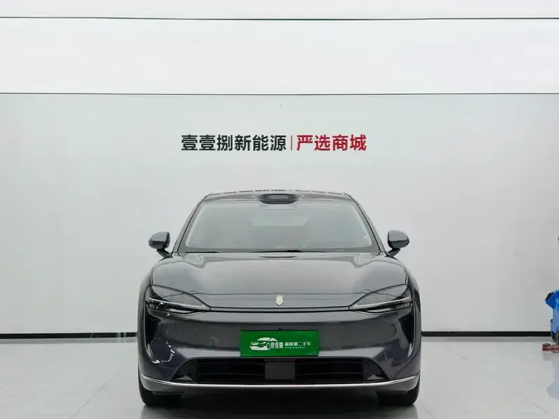 2026 Luxeed R7 с пробегом 12 000 км