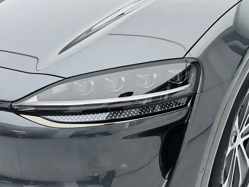 2026 Luxeed R7 с пробегом 12 000 км