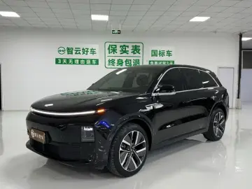 2024 Li Auto (Lixiang) L6 с пробегом 39 000 км