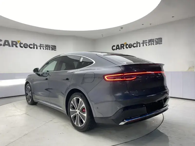 2026 Luxeed R7 с пробегом 6 200 км
