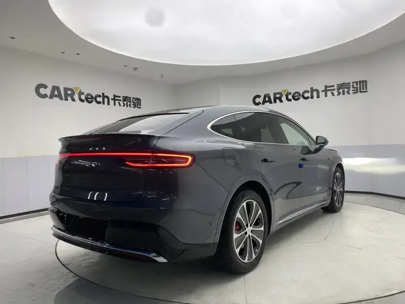 2026 Luxeed R7 с пробегом 6 200 км