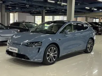 Luxeed R7