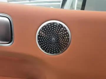 2025 Li Auto (Lixiang) L6 с пробегом 8 300 км