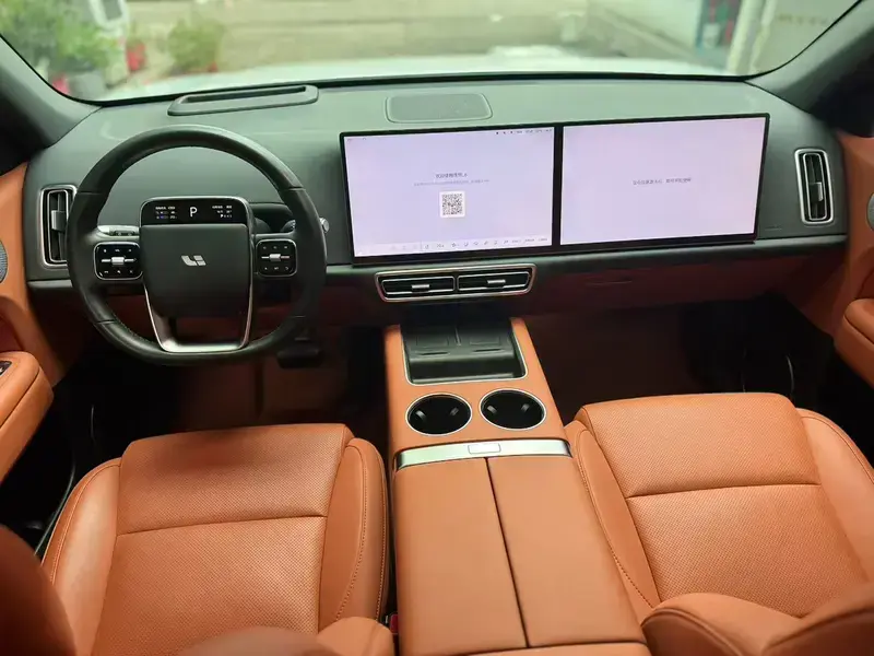 2024 Li Auto (Lixiang) L6 с пробегом 30 000 км