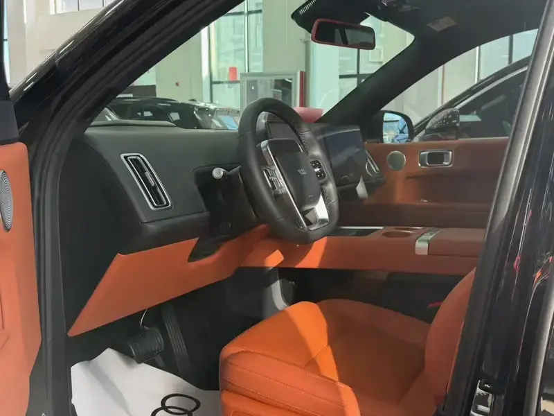 2024 Li Auto (Lixiang) L6 с пробегом 25 000 км