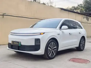 2024 Li Auto (Lixiang) L6 с пробегом 85 000 км