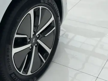 2024 Li Auto (Lixiang) L6 с пробегом 85 000 км
