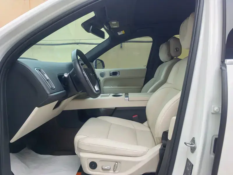 2024 Li Auto (Lixiang) L6 с пробегом 85 000 км
