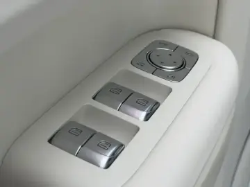 2024 Li Auto (Lixiang) L6 с пробегом 85 000 км