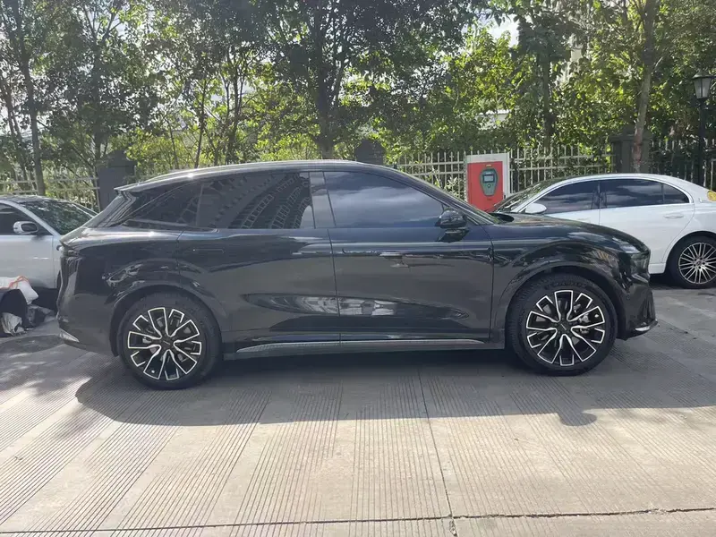 2026 Zeekr 7X с пробегом 8 500 км