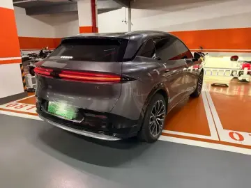 2025 Zeekr 7X с пробегом 23 000 км