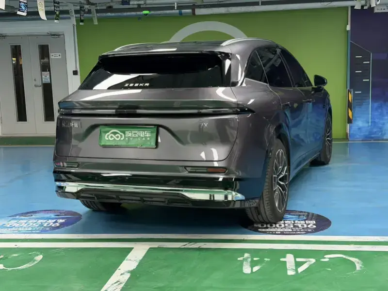 2026 Zeekr 7X с пробегом 3 000 км