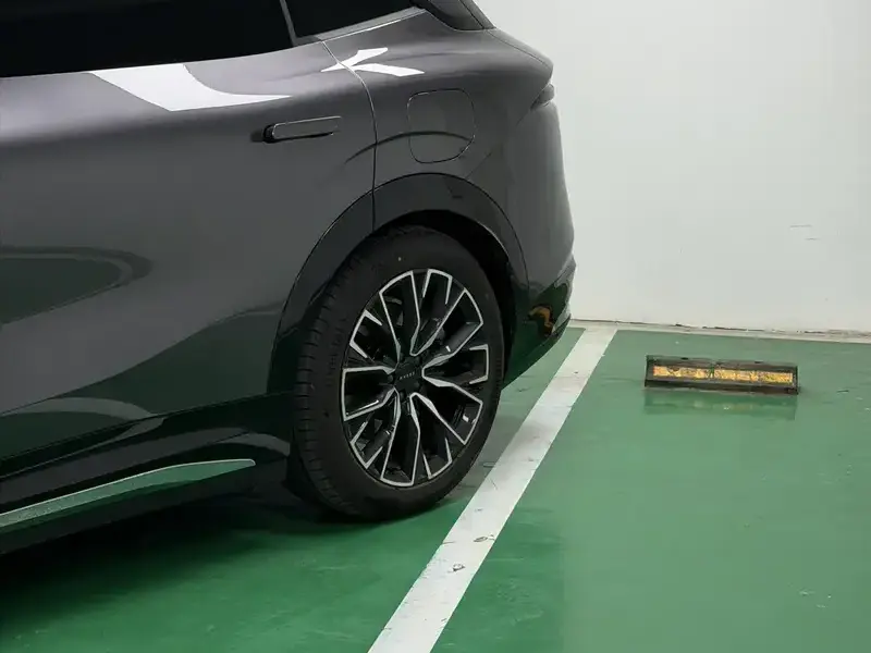 2026 Zeekr 7X с пробегом 3 000 км