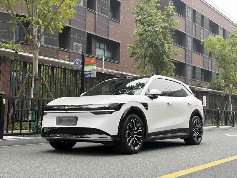 2025 Zeekr 7X с пробегом 25 000 км