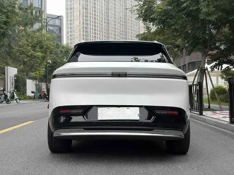 2025 Zeekr 7X с пробегом 25 000 км