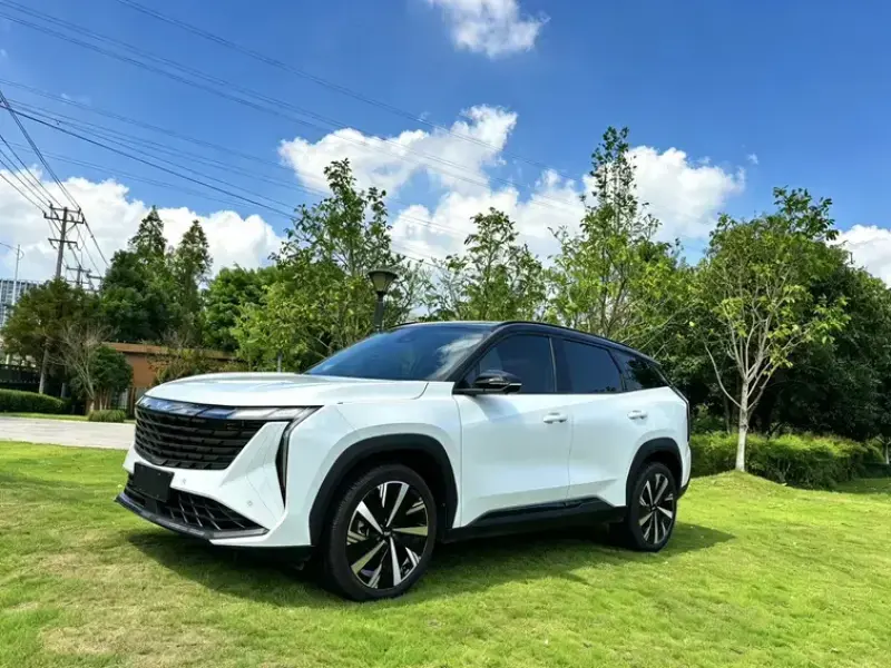 2023 Geely Boyue L с пробегом 20 000 км
