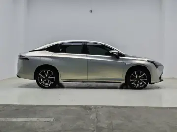 2022 Aion S с пробегом 42 100 км